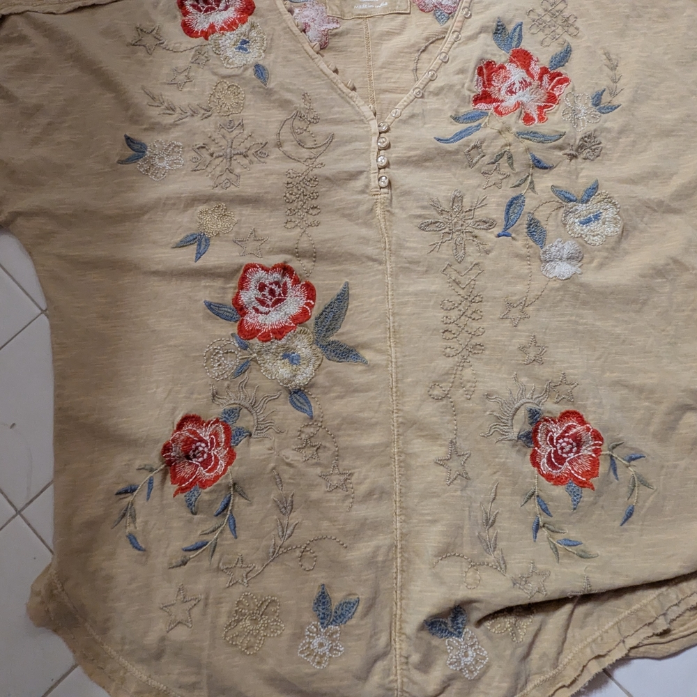 Embellished Red and Blue Short Sleeve Jersey Blouse